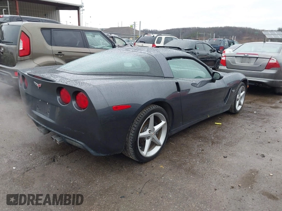 2013 Chevrolet Corvette 1LT z VIN 1G1YE2DW6D5109028, wystawiony jako IAAI lot #41100665 z przebiegiem 32 095 mil mil oraz . Historia ofert i sprzedaży dostępna na DreamBid. Obrazek 4.