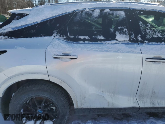 2024 Lexus RX 350h z VIN 2T2BBMCA1RC045171, wystawiony jako Copart lot #43128325 z przebiegiem 10 335 mil mil oraz Szkoda całkowita • Salvage title. Historia ofert i sprzedaży dostępna na DreamBid. Obrazek 11.
