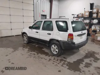 2004 Ford Escape XLS with VIN 1FMYU921X4KA88997, listed as a IAAI auction lot 41520334 with 211,761 mi miles and . Bid and sale history available at DreamBid. Image 3.