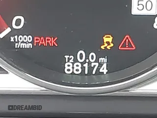 2015 Volvo V60 z VIN YV1612SM8F1222138, wystawiony jako IAAI lot #41212660 z przebiegiem 88 174 mil mil oraz . Historia ofert i sprzedaży dostępna na DreamBid. Obrazek 7.