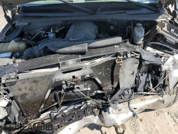 2004 Chevrolet Suburban Z71 with VIN 3GNFK16Z74G305505, listed as a Copart auction lot 68907834 with 0 mi miles and Salvage Title. Bid and sale history available at carsss.com. Image 13.