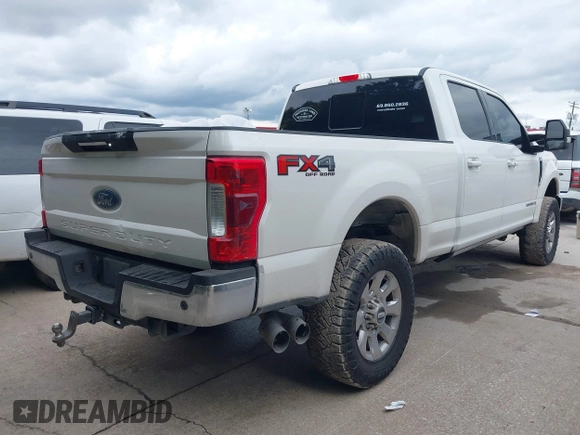 2018 Ford F-250 XL with VIN 1FT7W2BT6JEB18283, listed as a IAAI auction lot 42363824 with 175,244 mi miles and . Bid and sale history available at DreamBid. Image 4.