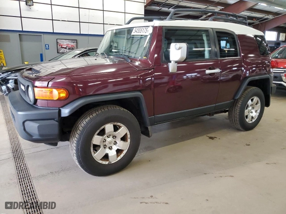 2007 Toyota FJ Cruiser with VIN JTEBU11F870028205, listed as a Copart auction lot 54555175 with 204,942 mi miles and Clean Title. Bid and sale history available at carsss.com. Image 1.