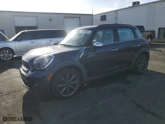 2014 MINI Cooper Countryman S with VIN WMWZC3C58EWT00927, listed as a Copart auction lot 80016434 with 142,626 mi miles and Clean Title. Bid and sale history available at carsss.com. Image 1.