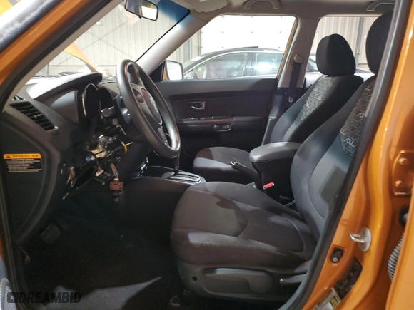 2010 Kia Soul ! with VIN KNDJT2A25A7108467, listed as a Copart auction lot 45393985 with 0 mi miles and Salvage Title. Bid and sale history available at carsss.com. Image 7.