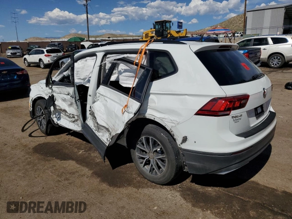 2021 Volkswagen Tiguan S z VIN 3VV1B7AX8MM065752, wystawiony jako Copart lot #62013905 z przebiegiem Nie podano mil oraz Szkoda całkowita • Salvage title. Historia ofert i sprzedaży dostępna na DreamBid. Obrazek 2.