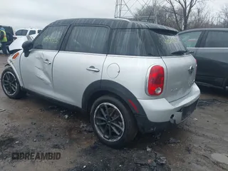 2015 MINI Countryman with VIN WMWZB3C50FWR44622, listed as a IAAI auction lot 41519725 with 229,985 mi miles and . Bid and sale history available at DreamBid. Image 3.
