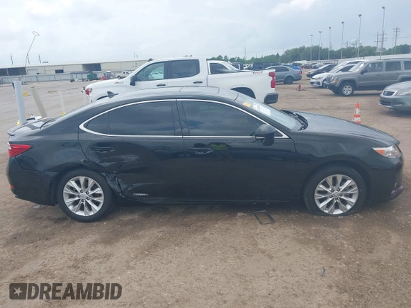 2014 Lexus ES 300h with VIN JTHBW1GG3E2049722, listed as a IAAI auction lot 42163826 with 165,656 mi miles and . Bid and sale history available at DreamBid. Image 13.