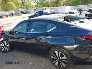 2022 Nissan Altima SV z VIN 1N4BL4DW6NN366681, wystawiony jako IAAI lot #41990935 z przebiegiem 78 738 mil mil oraz . Historia ofert i sprzedaży dostępna na DreamBid. Obrazek 13.