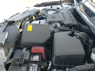 2015 Toyota Camry SE z VIN 4T1BF1FK0FU028254, wystawiony jako IAAI lot #43165949 z przebiegiem 169 281 mil mil oraz . Historia ofert i sprzedaży dostępna na DreamBid. Obrazek 19.