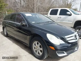 2006 Mercedes-Benz R-Class 3.5L with VIN 4JGCB65E26A006704, listed as a IAAI auction lot 41745249 with 145,198 mi miles. Bid and sale history available at carsss.com. Image 6.