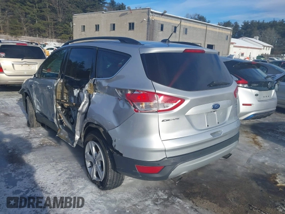 2016 Ford Escape SE with VIN 1FMCU9G98GUB50785, listed as a IAAI auction lot 41640899 with 1 mi miles. Bid and sale history available at carsss.com. Image 3.