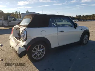2017 MINI Convertible Cooper с VIN WMWWG5C32H3C20548, выставлен на аукционе Copart как лот 81914854 с пробегом 104 125 миль миль и Списание • Salvage title. История ставок и продаж доступна на DreamBid. Изображение 3.
