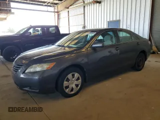 2008 Toyota Camry LE z VIN 4T1BE46K68U747760, wystawiony jako Copart lot #61265565 z przebiegiem 166 379 mil mil oraz Czysty tytuł • Clean title. Historia ofert i sprzedaży dostępna na DreamBid. Obrazek 1.