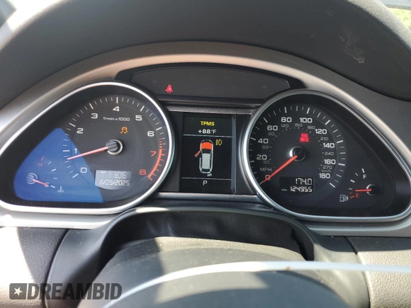 2015 Audi Q7 S line Prestige with VIN WA1DGAFE6FD021100, listed as a Copart auction lot 60228105 with 124,955 mi miles and Salvage title. Bid and sale history available at DreamBid. Image 9.