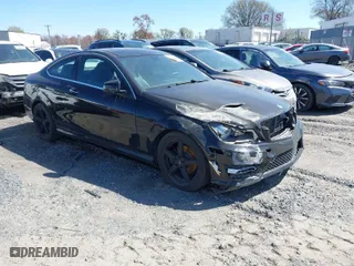 2013 Mercedes-Benz C-Class C 250 with VIN WDDGJ4HB3DG066876, listed as a IAAI auction lot 41676738 with 86,245 mi miles. Bid and sale history available at carsss.com. Image 1.