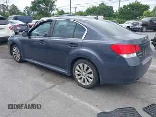 2011 Subaru Legacy Limited Power Moon z VIN 4S3BMCL69B3222293, wystawiony jako IAAI lot #42304231 z przebiegiem 144 857 mil mil oraz . Historia ofert i sprzedaży dostępna na DreamBid. Obrazek 3.