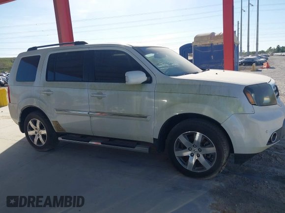 2015 Honda Pilot Touring with VIN 5FNYF3H98FB017564, listed as a IAAI auction lot 41587390 with 162,676 mi miles. Bid and sale history available at carsss.com. Image 13.