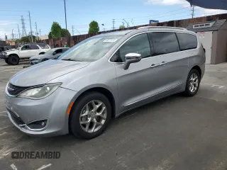 2017 Chrysler Pacifica Limited z VIN 2C4RC1GG3HR688911, wystawiony jako Copart lot #53577415 z przebiegiem 48 993 mil mil oraz Szkoda całkowita • Salvage title. Historia ofert i sprzedaży dostępna na DreamBid. Obrazek 1.