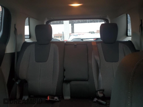 2017 GMC Terrain SLE with VIN 2GKFLNE35H6264453, listed as a Copart auction lot 84270584 with 111,805 mi miles and Salvage Title. Bid and sale history available at carsss.com. Image 10.