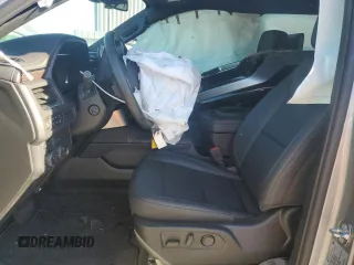 2024 Chevrolet Suburban Z71 z VIN 1GNSKDKD1RR161547, wystawiony jako Copart lot #41565545 z przebiegiem 12 607 mil mil oraz Szkoda całkowita • Salvage title. Historia ofert i sprzedaży dostępna na DreamBid. Obrazek 7.