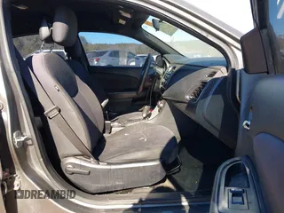 2013 Chrysler 200 LX with VIN 1C3CCBAB4DN640550, listed as a IAAI auction lot 41339796 with 136,235 mi miles. Bid and sale history available at carsss.com. Image 5.
