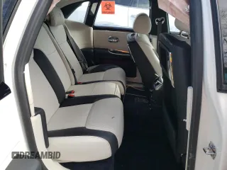 2017 Rolls-Royce Ghost z VIN SCA664S50HUX54312, wystawiony jako Copart lot #40640674 z przebiegiem Nie podano mil oraz Szkody całkowita. Historia ofert i sprzedaży dostępna na DreamBid. Obrazek 10.
