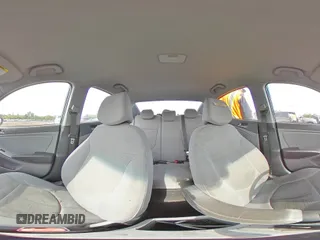 2017 Hyundai Accent SE z VIN KMHCT4AE0HU364358, wystawiony jako Copart lot #58489585 z przebiegiem 125 123 mil mil oraz Szkoda całkowita • Salvage title. Historia ofert i sprzedaży dostępna na DreamBid. Obrazek 14.