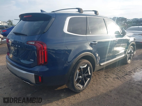 2023 Kia Telluride S with VIN 5XYP6DGC7PG374940, listed as a IAAI auction lot 42422900 with 38,813 mi miles and . Bid and sale history available at DreamBid. Image 4.