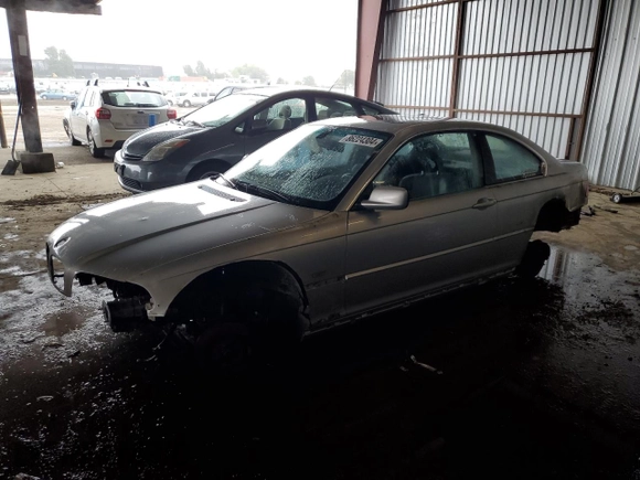 2001 BMW 3 Series 330Ci with VIN WBABN53471JU24841, listed as a Copart auction lot 86224304 with 0 mi miles and Salvage Title. Bid and sale history available at carsss.com. Image 1.