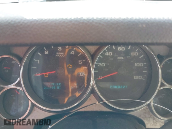 2011 Chevrolet Silverado 1500 LT with VIN 1GCNCSEA1BZ403865, listed as a IAAI auction lot 40950583 with 223,799 mi miles. Bid and sale history available at carsss.com. Image 7.