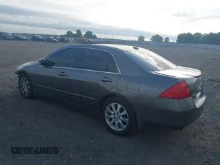 2006 Honda Accord EX-L z VIN 1HGCM66526A029091, wystawiony jako IAAI lot #42349831 z przebiegiem 208 951 mil mil oraz . Historia ofert i sprzedaży dostępna na DreamBid. Obrazek 3.