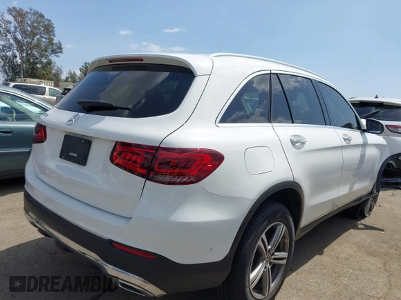 2022 Mercedes-Benz GLC with VIN W1N0G8DB0NV344579, listed as a IAAI auction lot 41915425 with 30,483 mi miles. Bid and sale history available at carsss.com. Image 4.