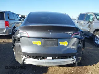 2021 Tesla Model Y Long Range with VIN 5YJYGDEE5MF191142, listed as a IAAI auction lot 41448514 with 71,626 mi miles. Bid and sale history available at carsss.com. Image 17.