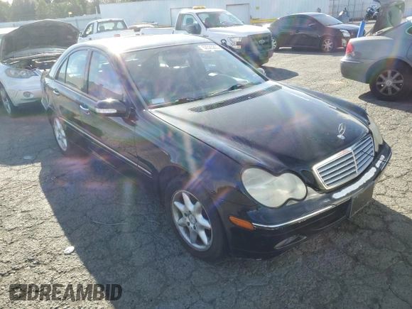 2002 Mercedes-Benz C with VIN WDBRF61J82F200560, listed as a Copart auction lot 52525265 with 122,066 mi miles and Clean Title. Bid and sale history available at carsss.com. Image 4.