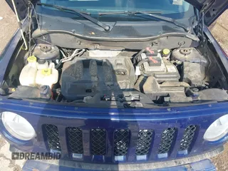 2016 Jeep Patriot Latitude with VIN 1C4NJRFB0GD608488, listed as a IAAI auction lot 42427746 with 88,325 mi miles and . Bid and sale history available at DreamBid. Image 10.