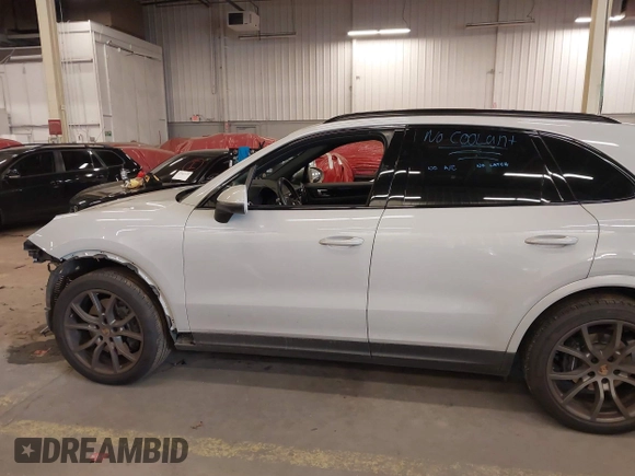 2021 Porsche Cayenne with VIN WP1AA2AY2MDA02282, listed as a IAAI auction lot 41960123 with 31,608 mi miles and . Bid and sale history available at DreamBid. Image 14.