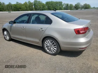 2015 Volkswagen Jetta SE с VIN 3VWD07AJ3FM221970, выставлен на аукционе Copart как лот 54586255 с пробегом 144 727 миль миль и Списание • Salvage title. История ставок и продаж доступна на DreamBid. Изображение 2.