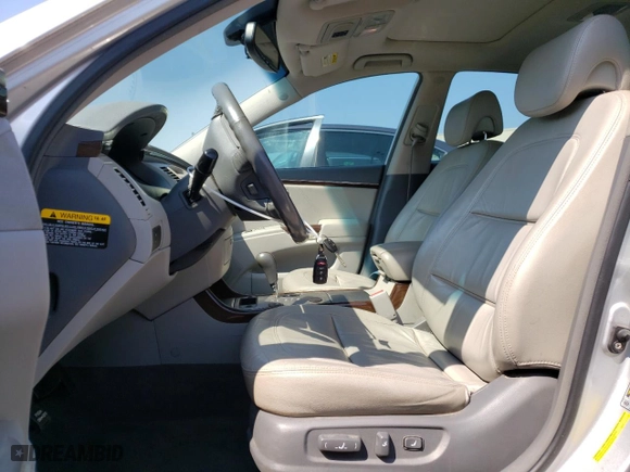 2009 Hyundai Azera Limited with VIN KMHFC46F69A341331, listed as a Copart auction lot 69087034 with 145,861 mi miles and Salvage Title. Bid and sale history available at carsss.com. Image 7.