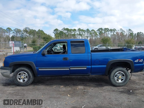 2003 Chevrolet Silverado 1500 LS with VIN 2GCEK19V031307424, listed as a IAAI auction lot 41485082 with 215,901 mi miles. Bid and sale history available at carsss.com. Image 14.