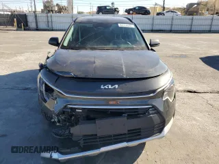 2024 Kia Niro LX with VIN KNDCP3LE9R5121952, listed as a Copart auction lot 82914694 with 51,427 mi miles and Salvage Title. Bid and sale history available at carsss.com. Image 5.