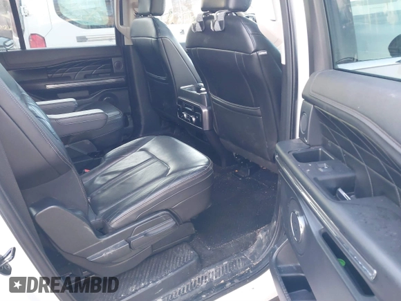 2018 Ford Expedition Max Platinum z VIN 1FMJK1MT3JEA09672, wystawiony jako IAAI lot #41747148 z przebiegiem 126 149 mil mil oraz . Historia ofert i sprzedaży dostępna na DreamBid. Obrazek 8.
