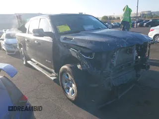 2020 Ram 1500 Big Horn z VIN 1C6RREFT7LN401927, wystawiony jako IAAI lot #42141276 z przebiegiem 52 221 mil mil oraz . Historia ofert i sprzedaży dostępna na DreamBid. Obrazek 1.