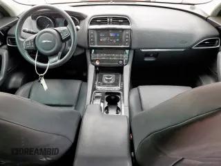 2018 Jaguar F-Pace 25t Premium z VIN SADCJ2FX2JA322424, wystawiony jako Copart lot #56116835 z przebiegiem 63 908 mil mil oraz Szkody całkowita. Historia ofert i sprzedaży dostępna na DreamBid. Obrazek 8.