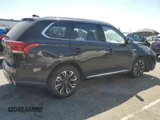 2018 Mitsubishi Outlander SEL с VIN JA4J24A50JZ055328, выставлен на аукционе Copart как лот 52754015 с пробегом 146 524 миль миль и Списание • Salvage title. История ставок и продаж доступна на DreamBid. Изображение 3.