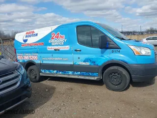 2015 Ford Transit Cargo Van with VIN 1FTNR1ZM9FKA60590, listed as a IAAI auction lot 42095827 with 252,192 mi miles. Bid and sale history available at carsss.com. Image 13.
