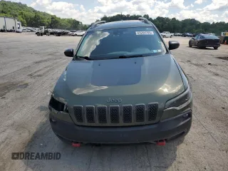 2021 Jeep Cherokee Trailhawk z VIN 1C4PJMBX0MD185078, wystawiony jako Copart lot #63264765 z przebiegiem 92 393 mil mil oraz Szkoda całkowita • Salvage title. Historia ofert i sprzedaży dostępna na DreamBid. Obrazek 5.