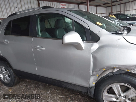 2015 Chevrolet Trax LT with VIN KL7CJLSB1FB082471, listed as a IAAI auction lot 41442413 with 91,520 mi miles. Bid and sale history available at carsss.com. Image 13.
