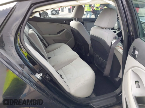 2013 Kia Optima LX z VIN 5XXGM4A74DG221272, wystawiony jako IAAI lot #41470828 z przebiegiem 76 452 mil mil oraz . Historia ofert i sprzedaży dostępna na DreamBid. Obrazek 8.