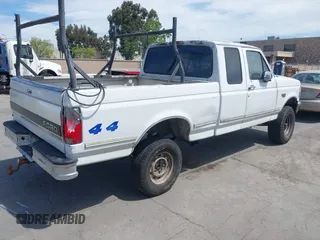 1995 Ford F-150 with VIN 1FTEX14N0SKB17050, listed as a IAAI auction lot 42019771 with 1 mi miles. Bid and sale history available at carsss.com. Image 4.